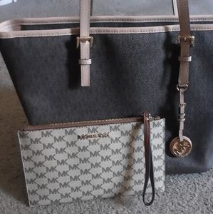 Michael Kors purse WITH clutch